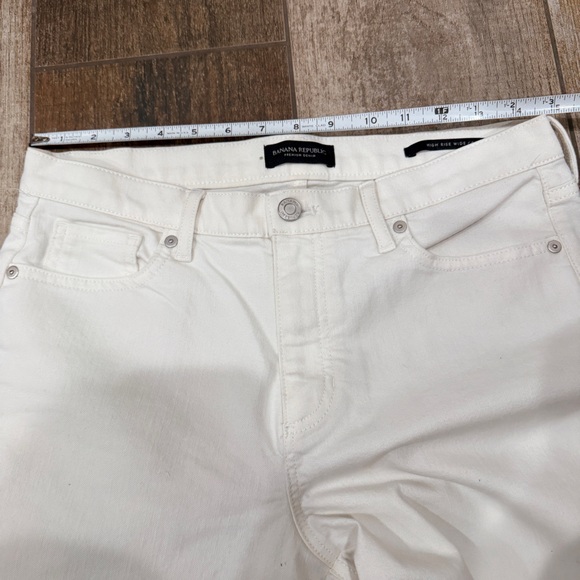 Banana Republic | White Wide-Leg Cropped High Rise Jeans - Picture 9 of 11